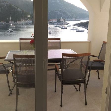 Apartment Zaklopatica Lastovo Exteriér fotografie