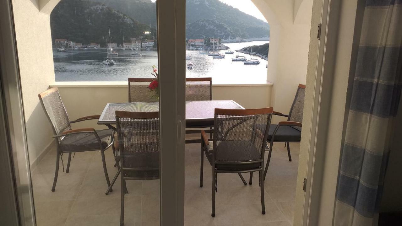 Apartment Zaklopatica Lastovo Exteriér fotografie
