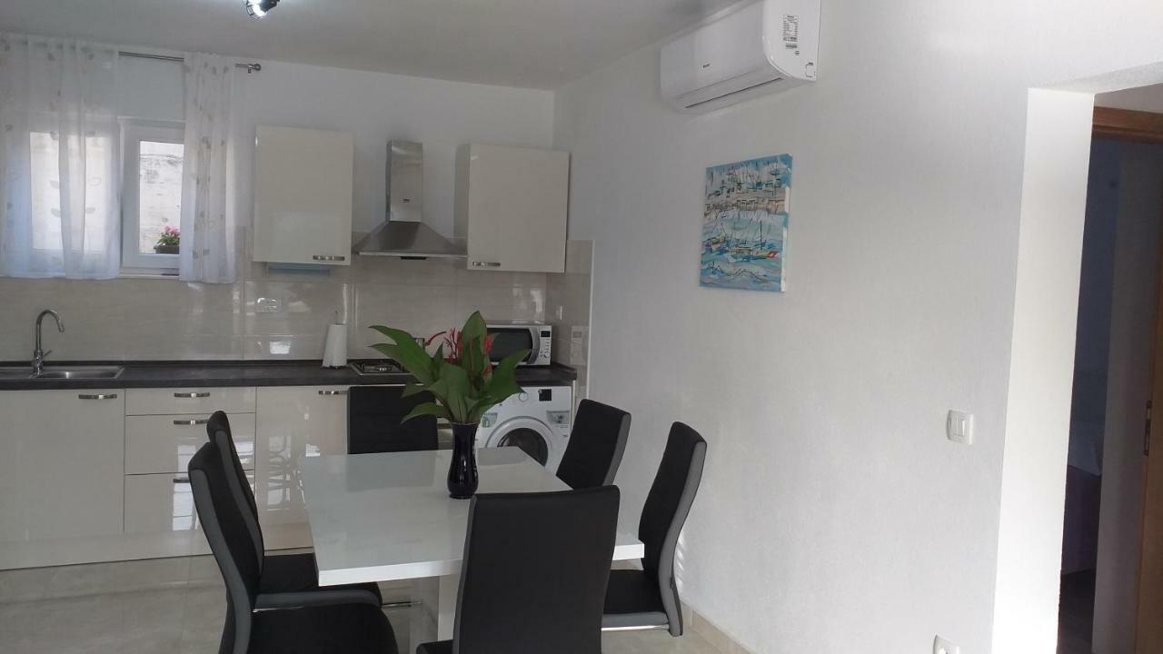 Apartment Zaklopatica Lastovo Exteriér fotografie