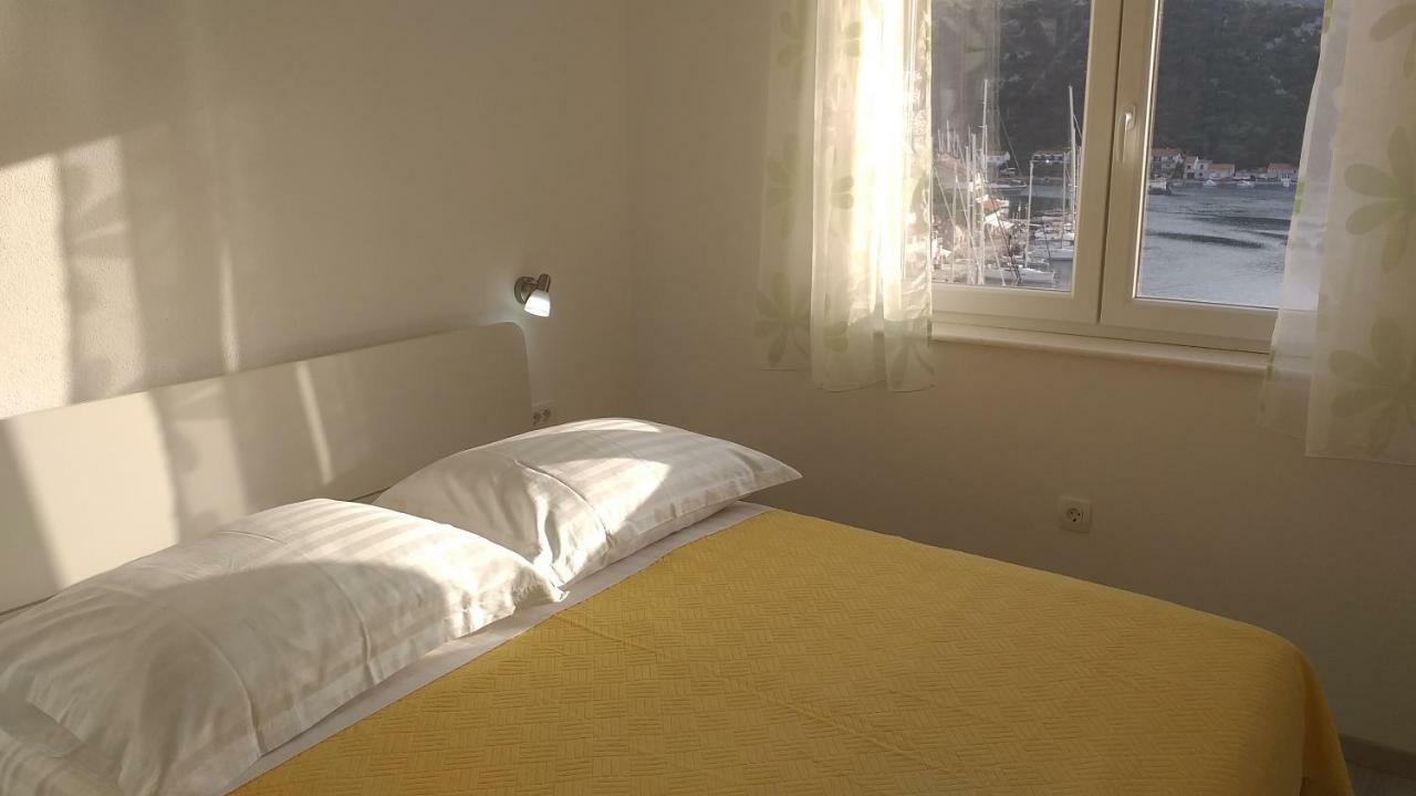 Apartment Zaklopatica Lastovo Exteriér fotografie