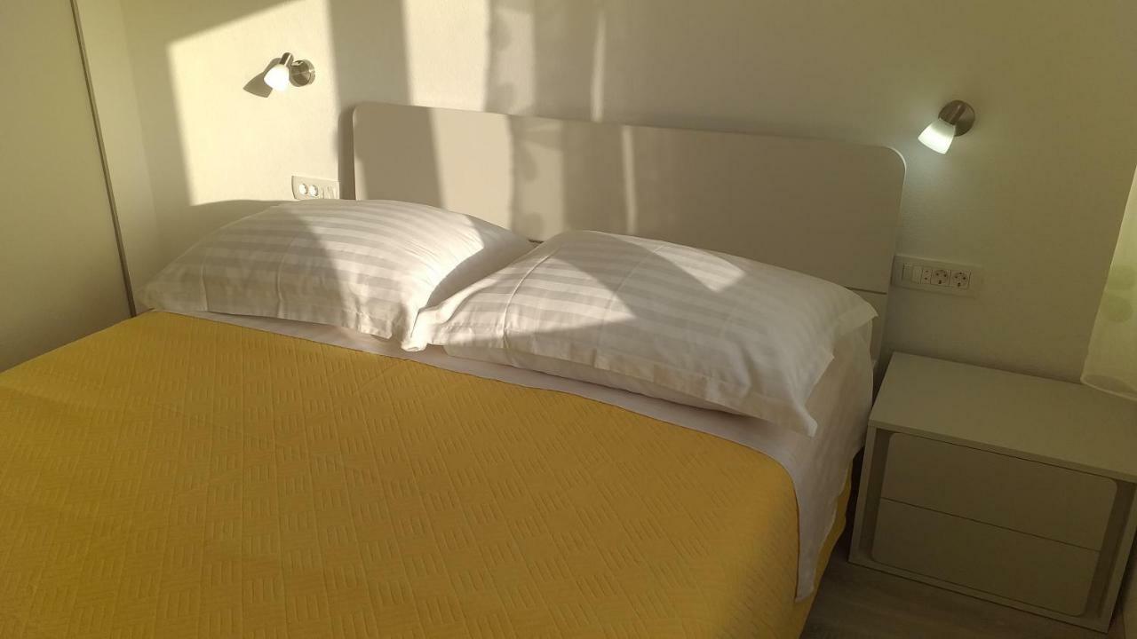 Apartment Zaklopatica Lastovo Exteriér fotografie